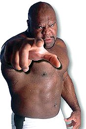 Bob-Sapp : Champion de K-1 mais sutout fou !